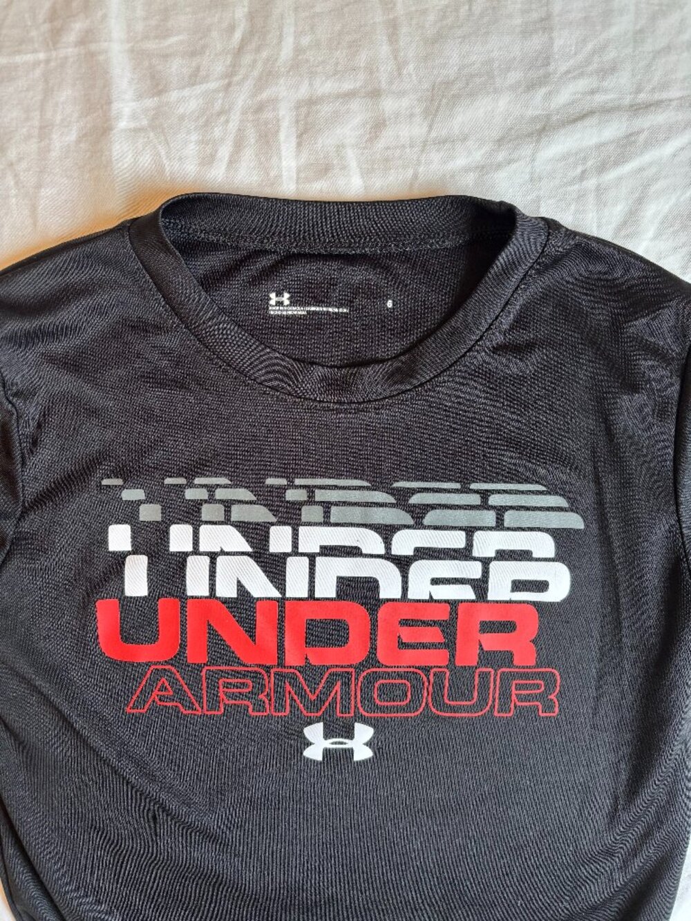 UNDER ARMOUR Tech Black & Red/White Graphic Logo Boys T-Shirt Size 6 - Picture 4 of 4